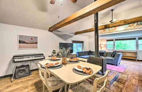 Creekside Morrison Cabin about 9 Mi to Red Rocks Park! - Foto 9