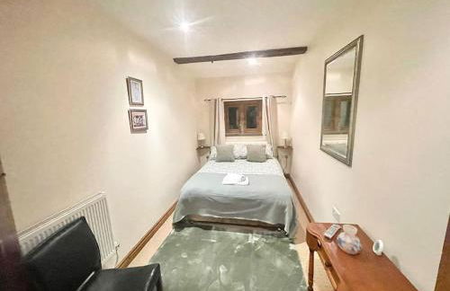 RURAL stone barn with Log Burner, tranquil setting - Foto 43