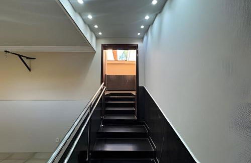 Espaçosa casa próxima ao Centro - Foto 45