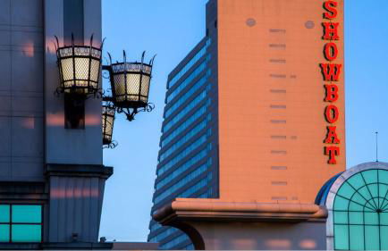 2BR 3BA Beachfront Condo CozySuites at Showboat - Foto 37