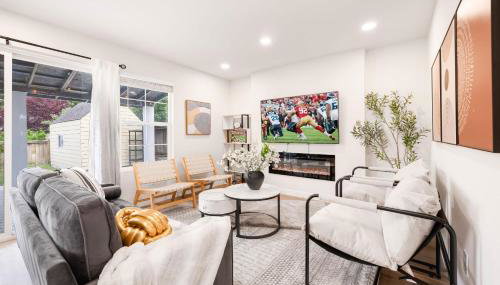 Newly Remodeled Hilltop 4B Retreat with Gym - Foto 1