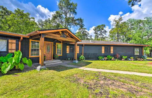 Upscale Dickinson Getaway with Yard on 1 Acre! - Foto 32