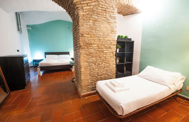 Campo De' Fiori Apartments - Photo 10