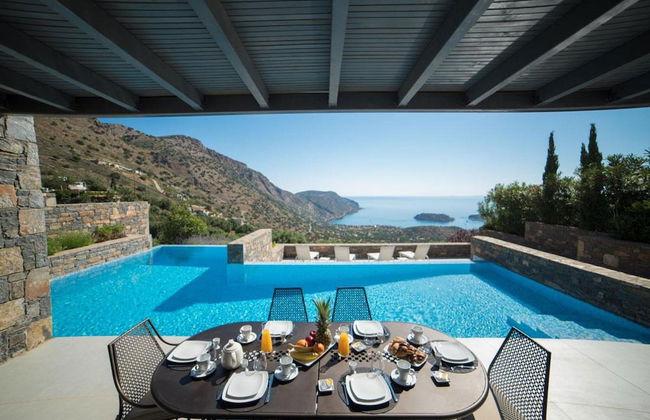 Sea View 6 Bedroom Villa With a Heated Pool - Foto 23