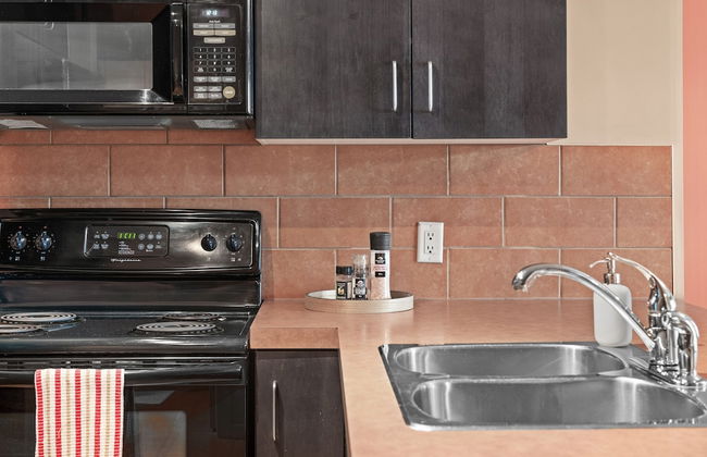 GLOBALSTAY. Gorgeous Downtown Condos. Free parking - Photo 59