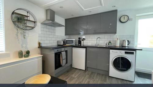 Contemporary 1 Bedroom Apartment - Foto 5