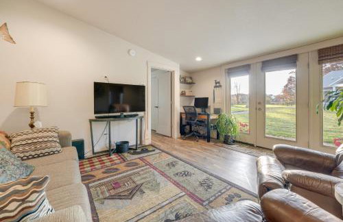 5 Mi to St Joseph River Apartment with Fire Pit! - Foto 6