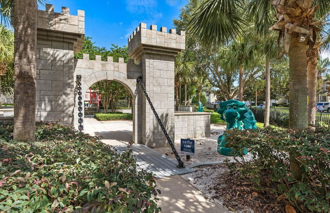 Mickey s Splash Pad 2 Miles to Disney - Photo 39