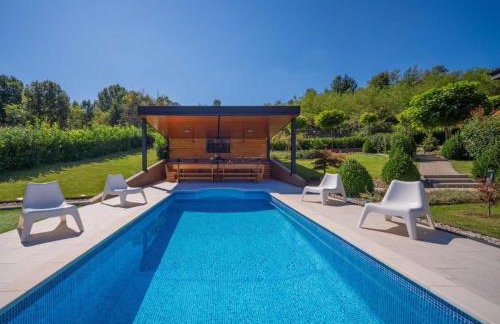 Mala kuća Mia - Foto 20