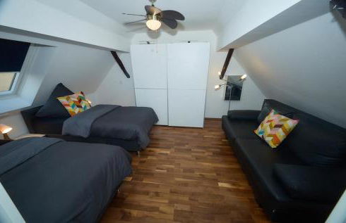 gemütliche 4 Zimmer Wohnung mit Einzelbetten, Küche und Badezimmer - Foto 5