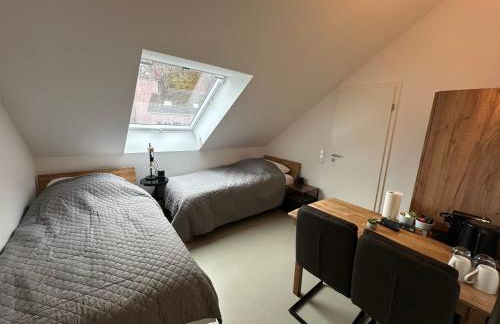 Ruhige Apartments mit guter Bahnanbindung und Küchennutzung - Foto 3