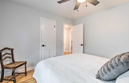 Pet-Friendly Uptown Normal Home Steps to ISU - Foto 13