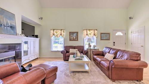 Less Than 1 Mi to Beach Luxury North Fork Retreat with Deck - Foto 5