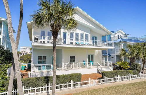 Coral Shores - Huge Beach House with an Ocean View & Private Covered Pool - Foto 38