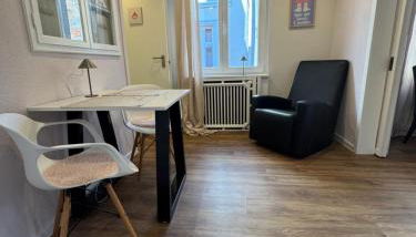 Gemütliches City-Apartment mit Kitchenette & Café im Haus - Foto 5