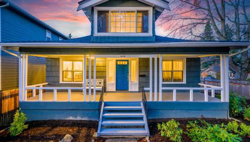 Upgraded Home with 5 BR 4 Bath 4 FREE gated parking space, Family,EV,RV friendly - Foto 3