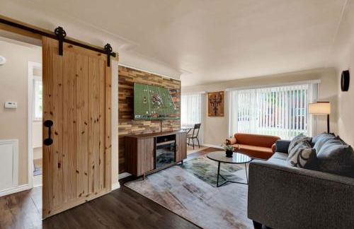 Stylish Comfy Shleby Retreat Patio Parking - Foto 2