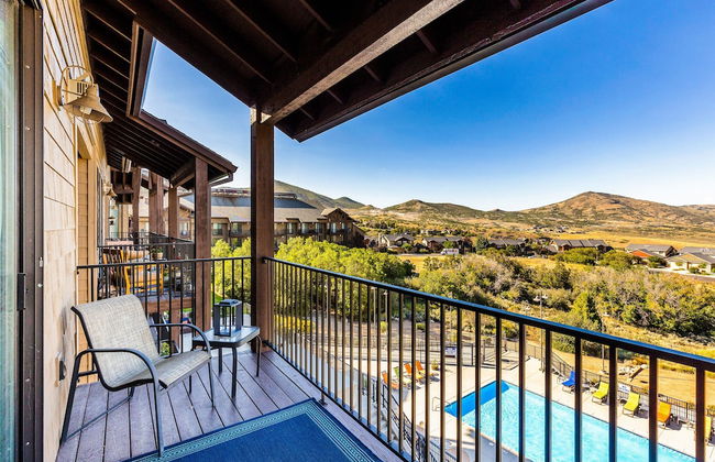 Lake View Ski Chalet - Photo 12