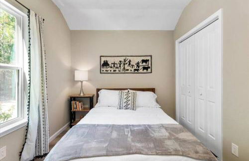 Modern Cabin Nestled in a Pine Forest Near Austin - Foto 68