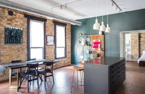 Luxury Downtown Penthouse with Private Rooftop - Foto 13