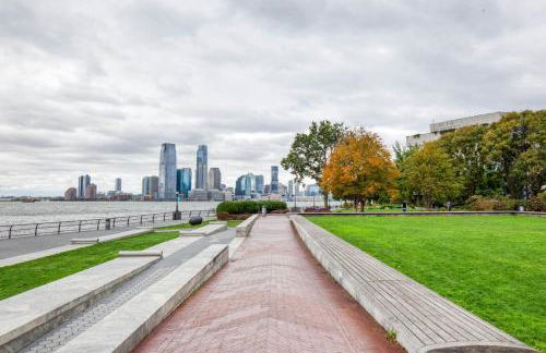 Wall St 1BR w Luxury gym Doorman NYC-119 - Foto 32