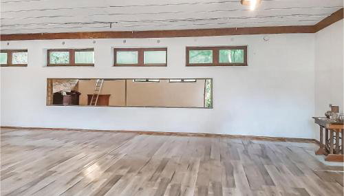 Gorgeous Home In Sarnikierz - Foto 4