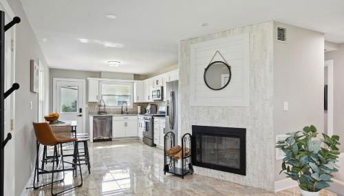 Charming Contemporary Family Home home - Foto 4