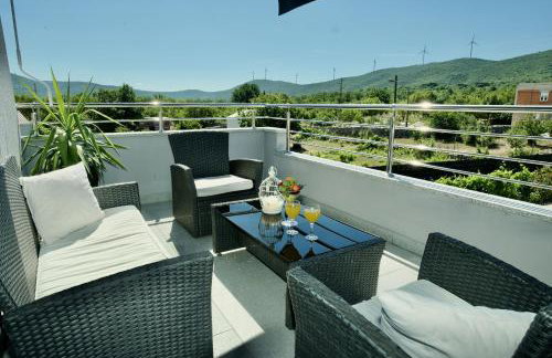 Apartment Mario - with pool - Foto 23