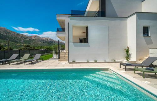 Villa Marina with a Pool - Foto 47