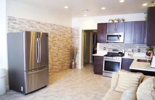 Single Story Beautiful home - Photo 9