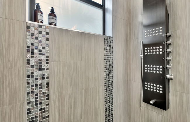 Lynora's Luxe Estate Modern Design - Foto 29