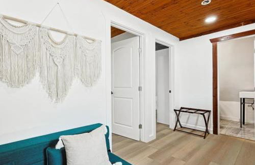 Peaceful 2BR 1BA Holiday Guest House with Hot Tub - Foto 20