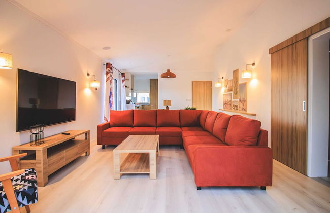 Modern Holiday Home With Terrace - Photo 12