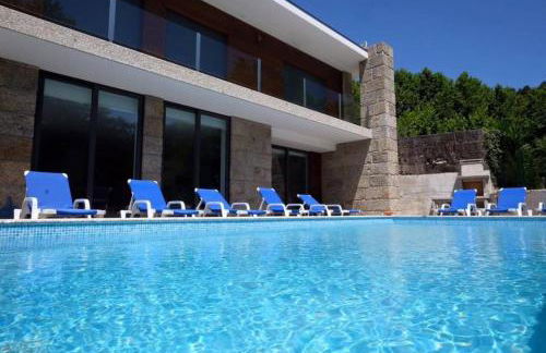 Luxurious Villa in Vieira do Minho – Private Pool - Foto 13