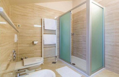 4 Bedroom Beautiful Home In Turcic - Foto 35