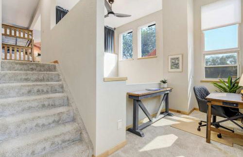 Sunstone Mesa Luxe Broadmoor Getaway w Hot Tub - Foto 35