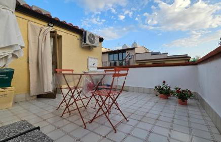 "Il Faro" con terrazza attrezzata all'aperto - Foto 8