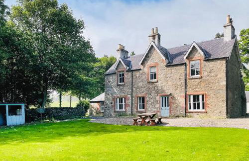 The Old Manse - Ukc6854 - Photo 1