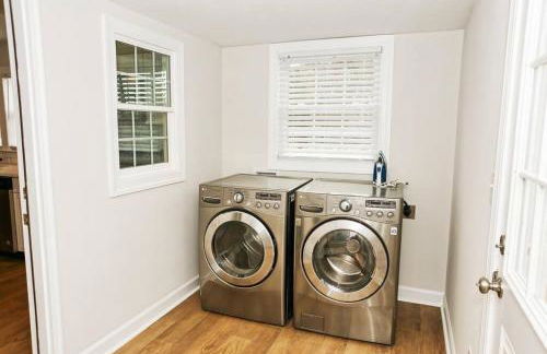 Three Bedroom Outdoorsy Escape in Huntersville - Foto 16