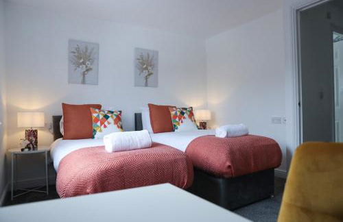 Elegant & Serene 3-BR Retreat Minutes from Heathrow Airport-London- Slough central-Legoland-Ascot-Windsor for Contractors-Families-Relocators-Businesses - Foto 61