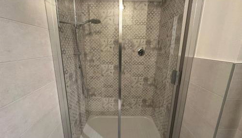 Silent Airport Room - Foto 3, Shower