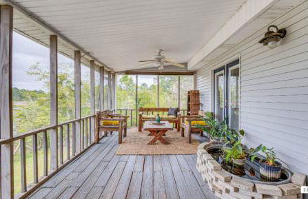 Milton Waterfront Home with Dock & Outdoor Kitchen - Foto 1