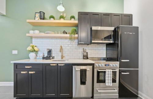 Boutique Style Condo Near Downtown Waterfront - Foto 38