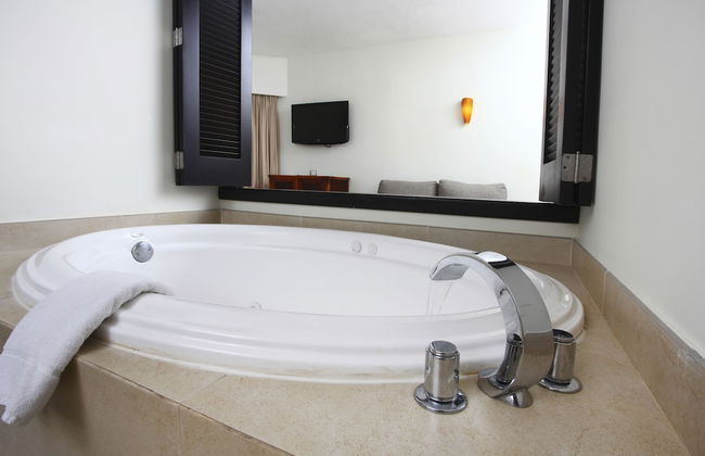 Sandos Caracol Nature Resort & Water Park All Inclusive - Photo 26