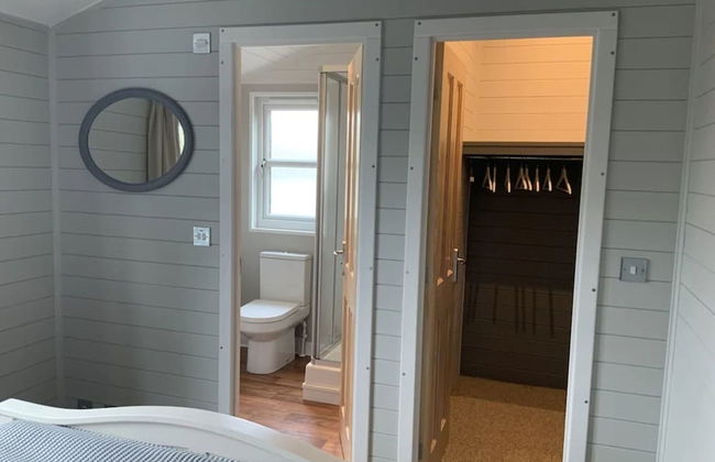 Holly Blue - Cosy Wooden Lodge, Kippford - Photo 12