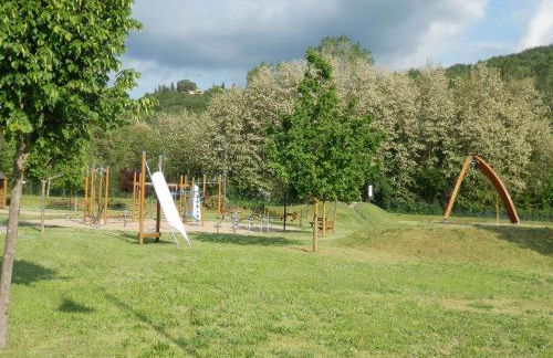 Alluring Farmhouse in Ortignano With Swimming Pool - Foto 46