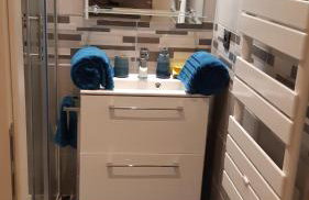 "Monplaisir", parking, canapé-lit neuf confortable, idéal voyages d'affaires et tourisme, proximité commerces, gare, Université Lyon 3 , Tram T2, T4 et C25 - Photo 25