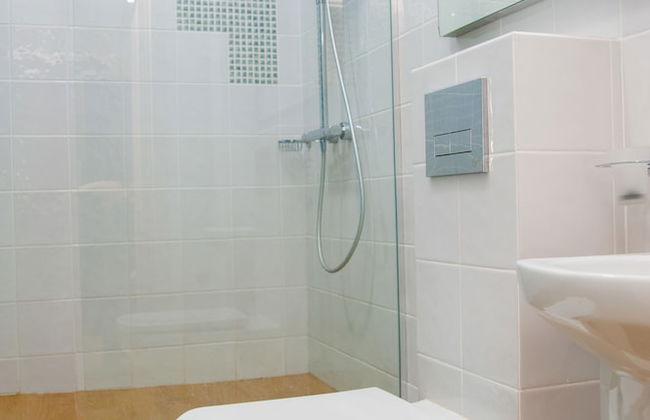 Modern History Apartments - Photo 70