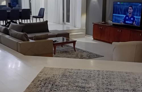 Villa Stef Lux - Πολυτελής Βίλα 8 - 10 ατόμων με Εσωτερική Πισίνα περιοχή Αεροδρομίου - Περαίας Θεσσαλονίκη - Photo 45