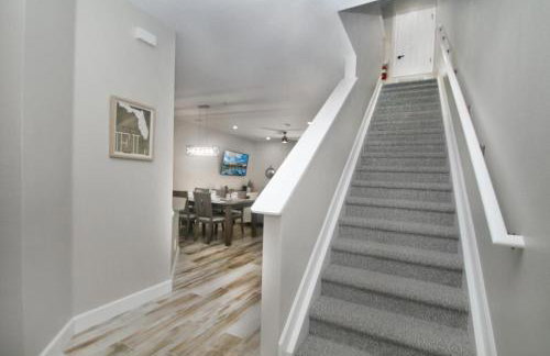 Gated 3BR 3BA Townhome Near Disney w Pool and Gym - Foto 23